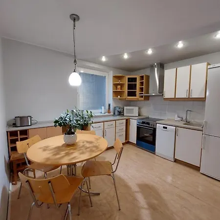 Family House Apartamento